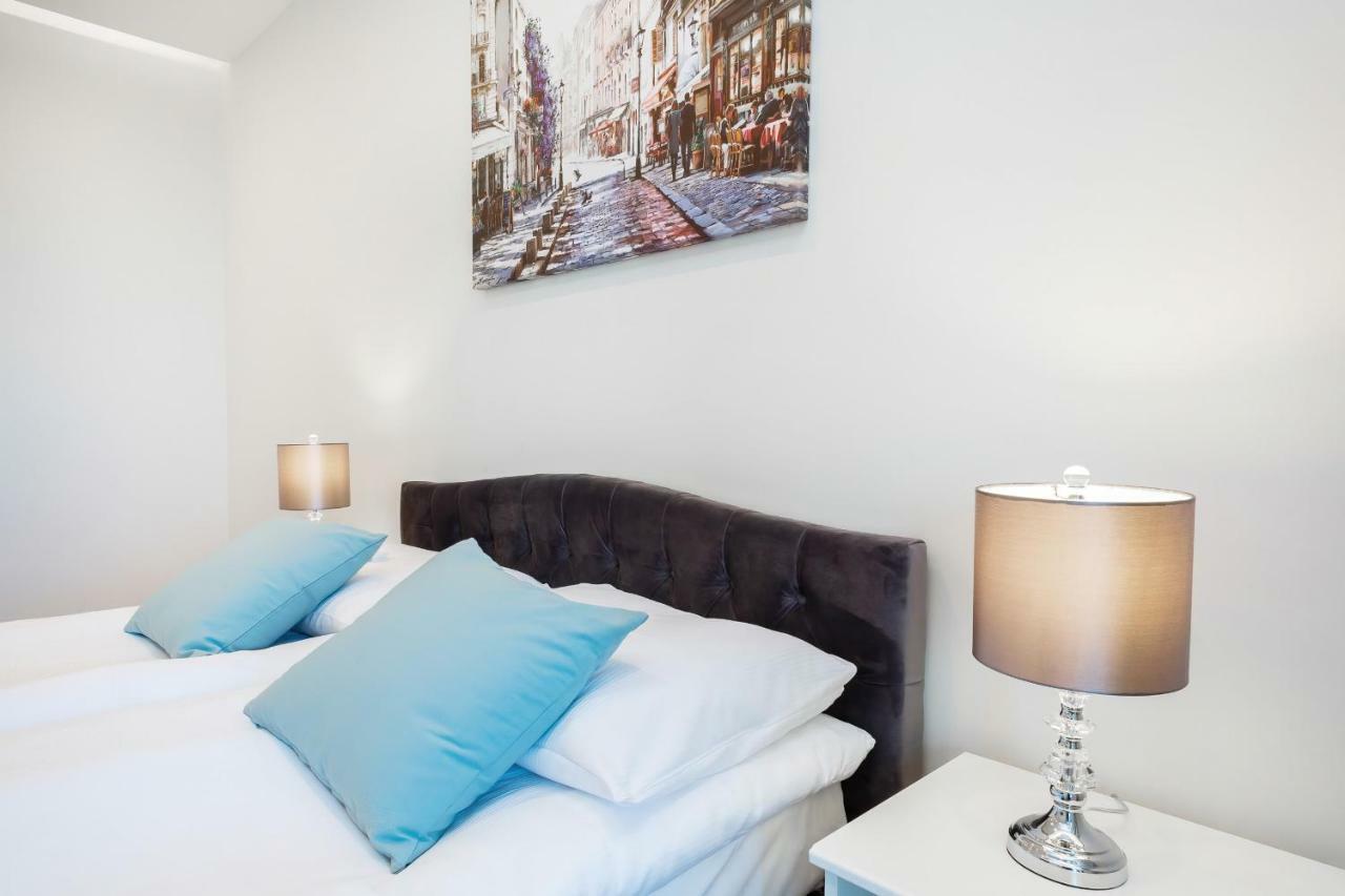 Apartments Aura Sky By Noclegi Renters Βαρσοβία Εξωτερικό φωτογραφία